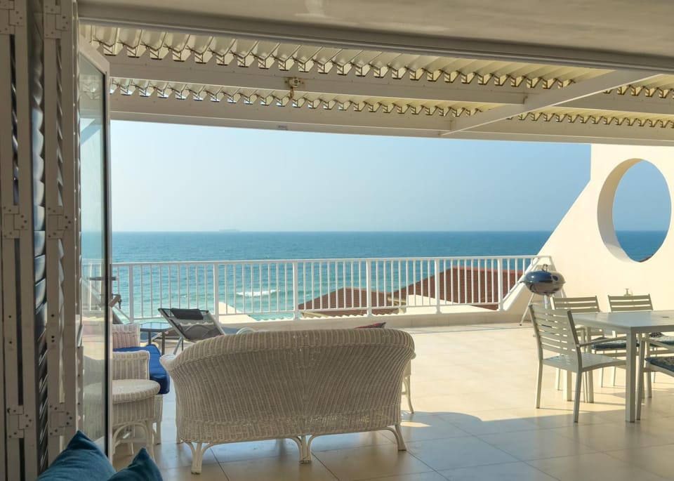 Patio, Balcony/Terrace, Seating area, Sea view