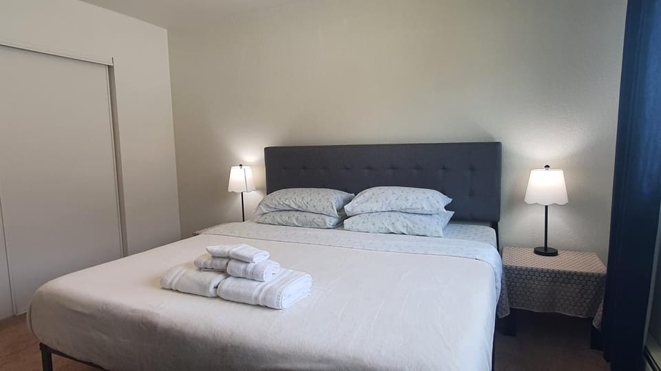 Jewel Lake Apartment Apartment in Anchorage