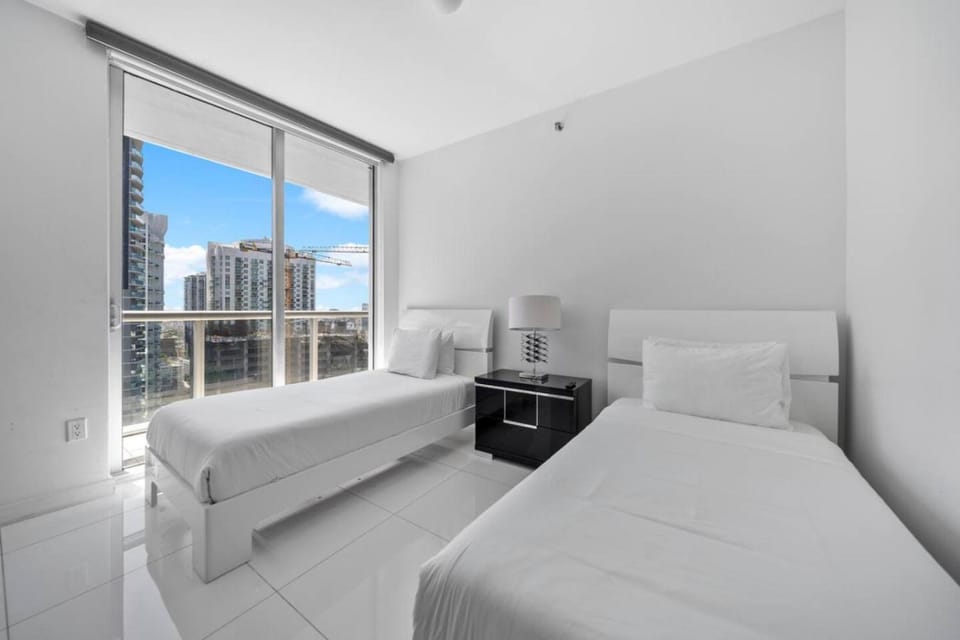 W Miami - LUXURY condo Amazing Views House in Brickell