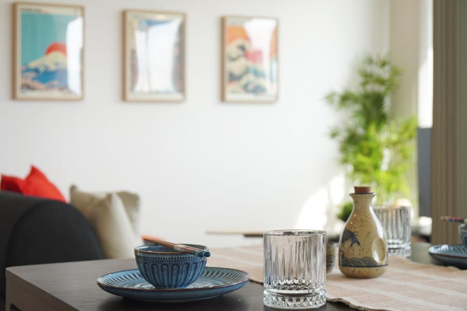 Living room, Dining area