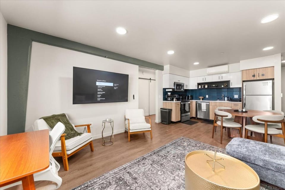 TV and multimedia, Living room