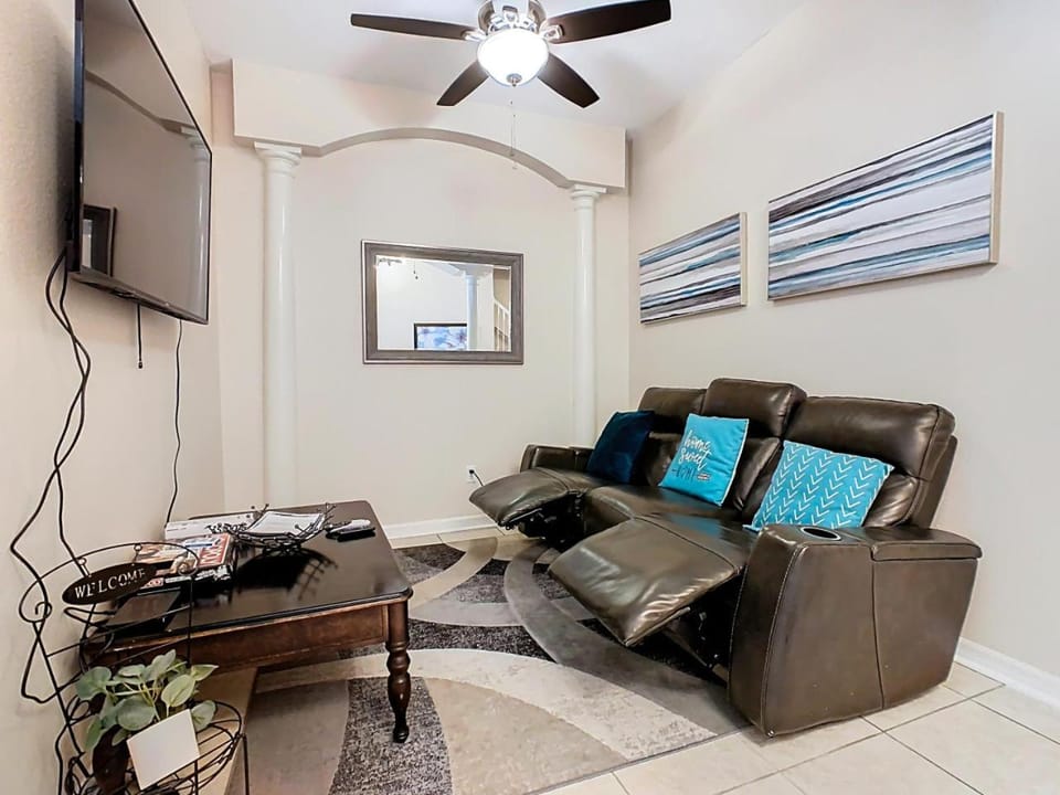 TV and multimedia, Seating area