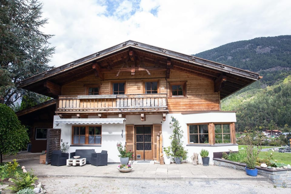 Property building, Spring