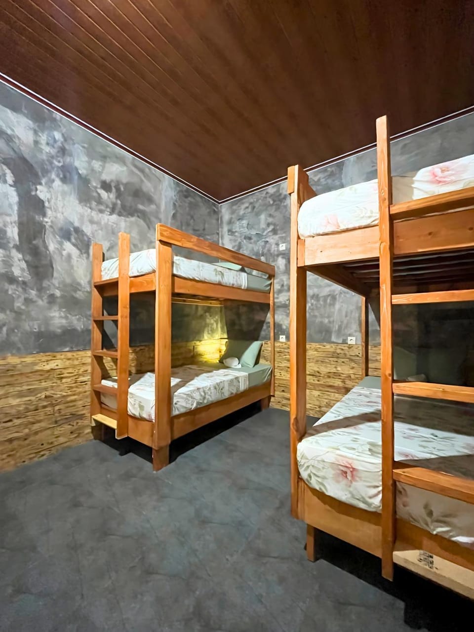 bunk bed