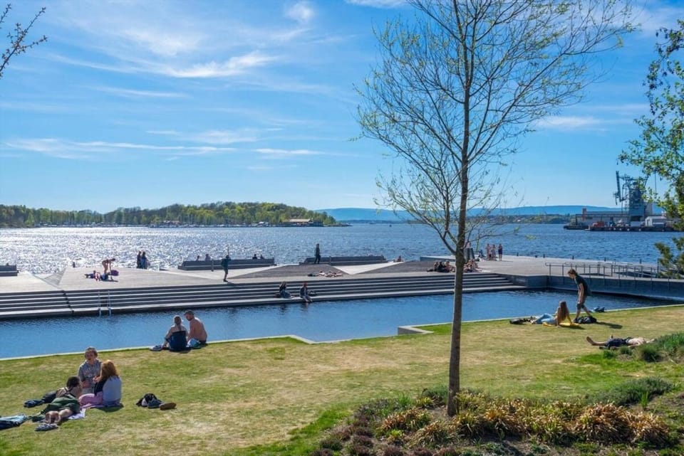 Peaceful Stay Near the Sea - Sørenga Apartment in Oslo