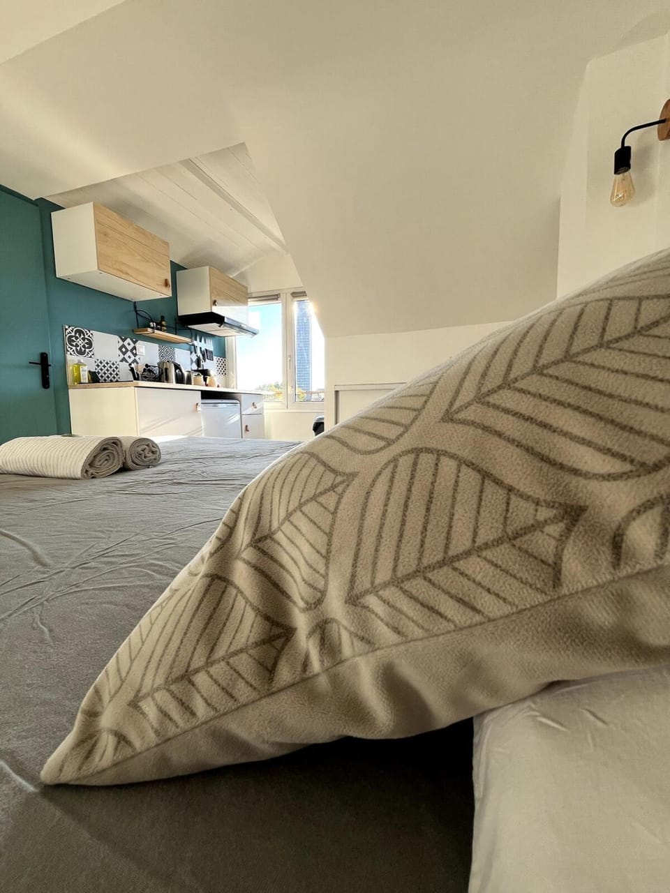 Beautiful Studio for 2 people, TV, Wifi Apartment in Nantes