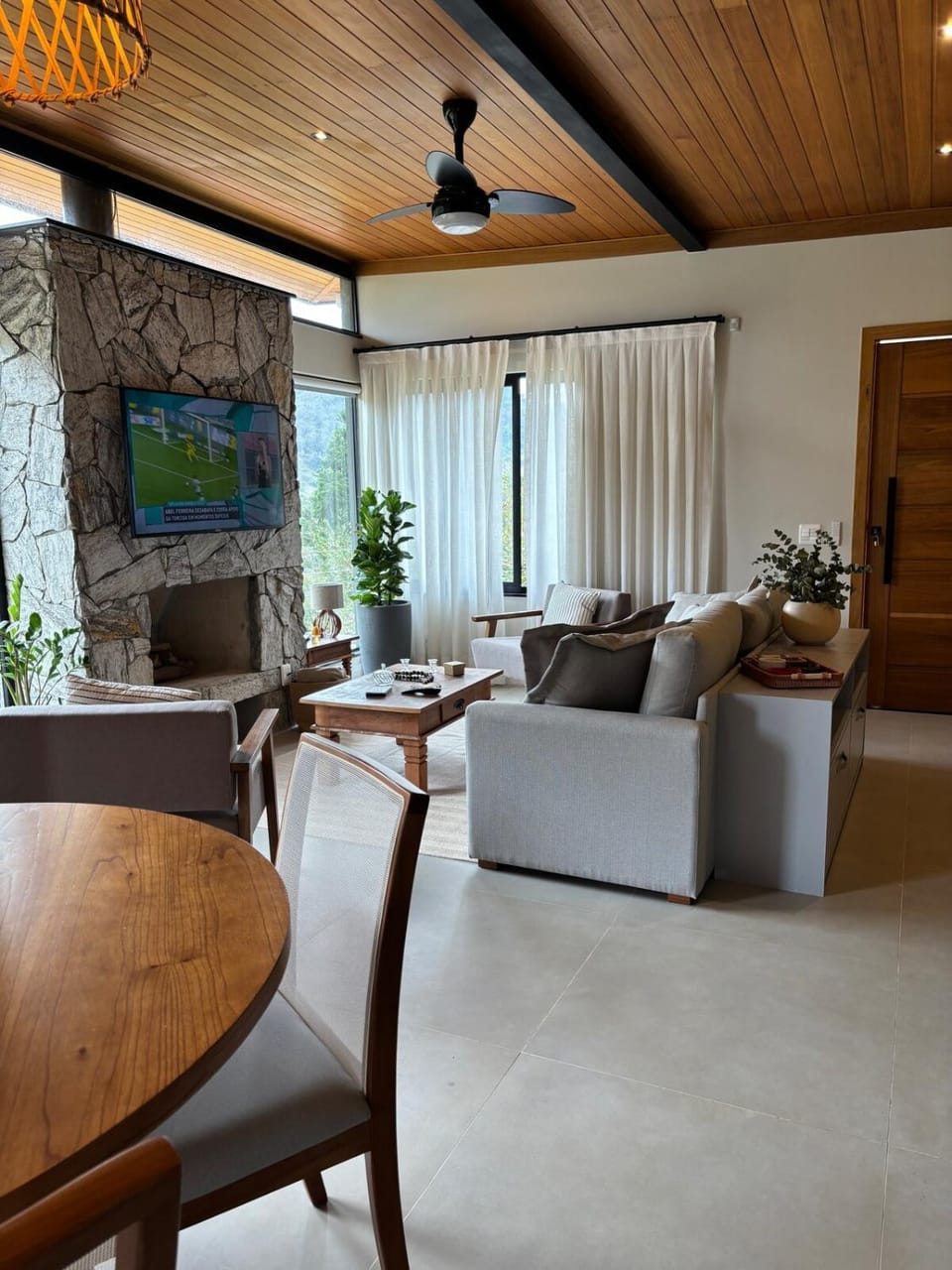 TV and multimedia, Living room