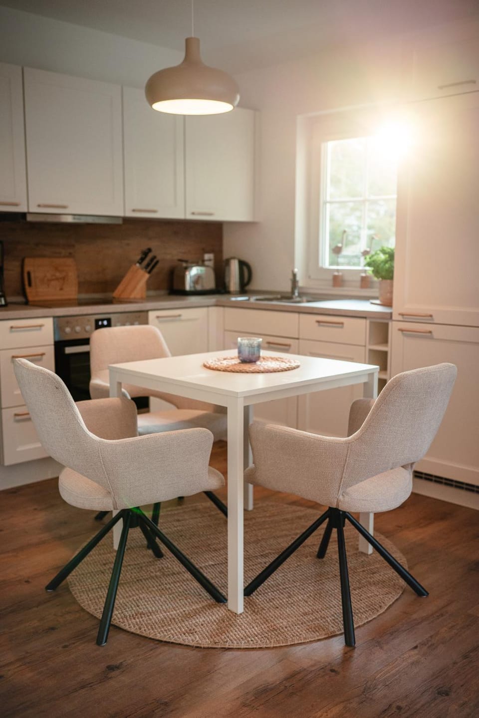 Kitchen or kitchenette, Living room, Dining area