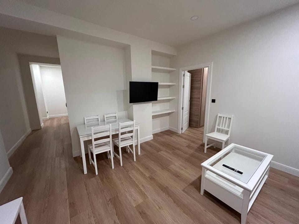 2 Habitaciones privadas con 1 baño privado, salon y cocina Vacation rental in Bilbao