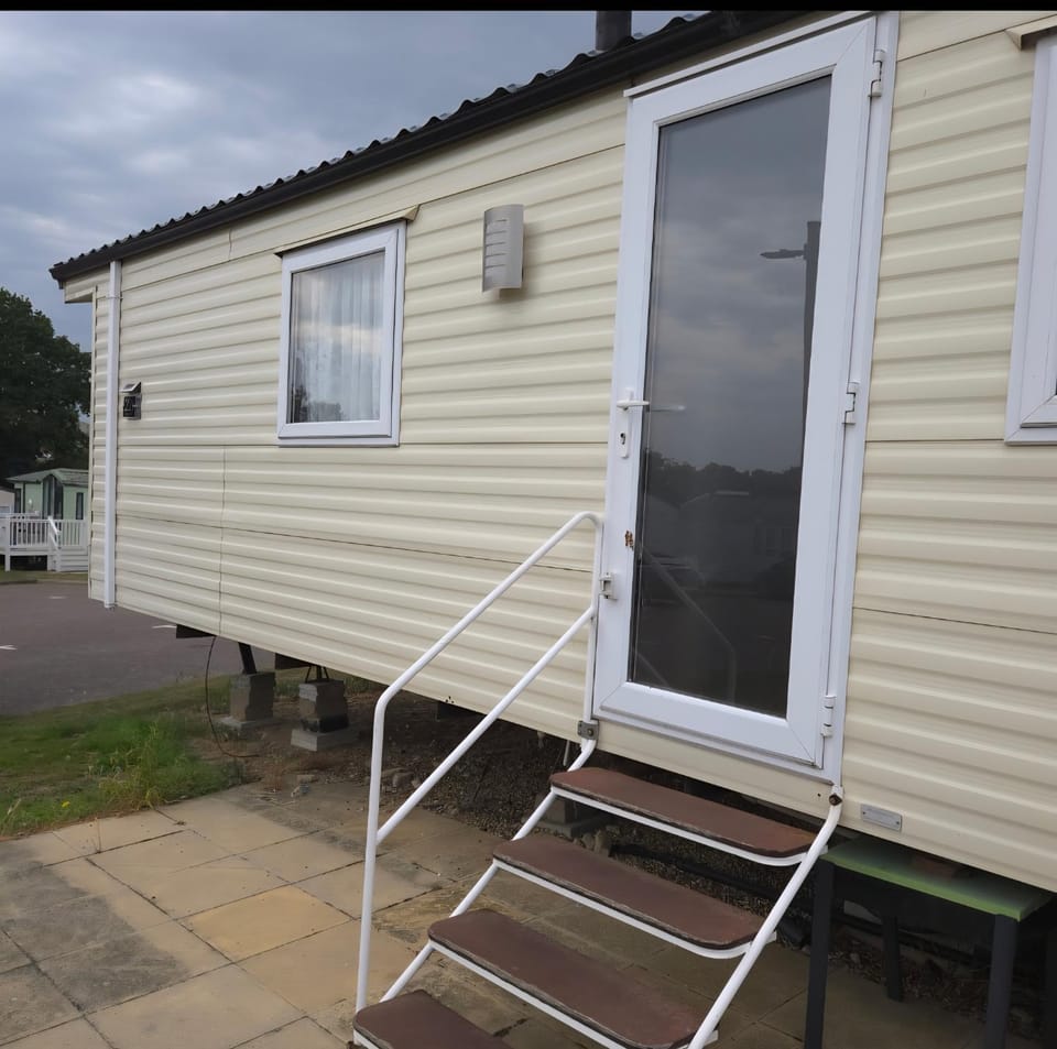Coastal Retreats Campground/ 
RV Resort in Clacton-on-Sea