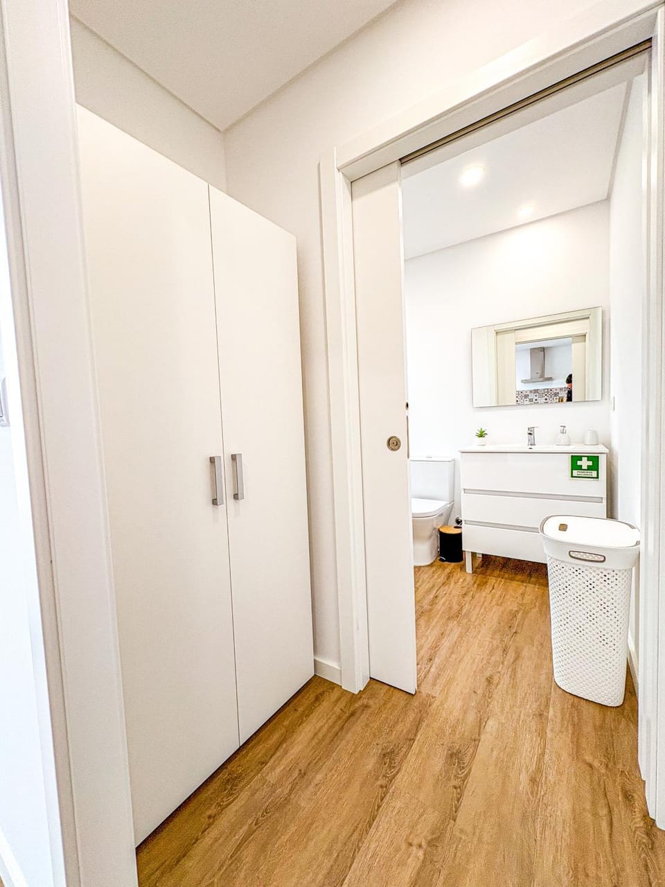 Toilet, Bathroom, storage