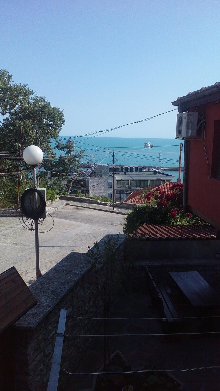 Photo of the whole room, Sea view, Street view