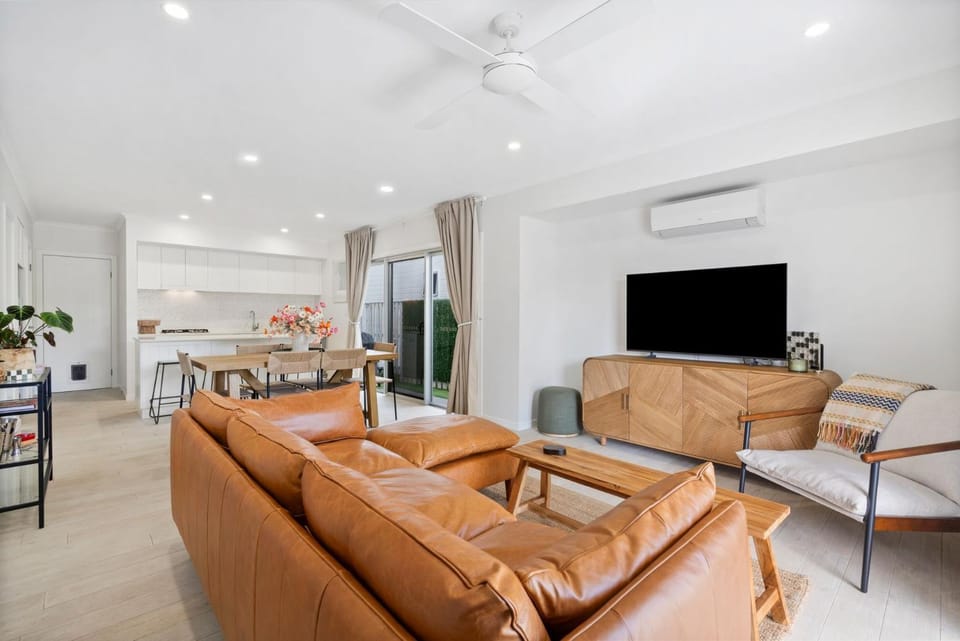 Alba on Ocean House in Kingscliff