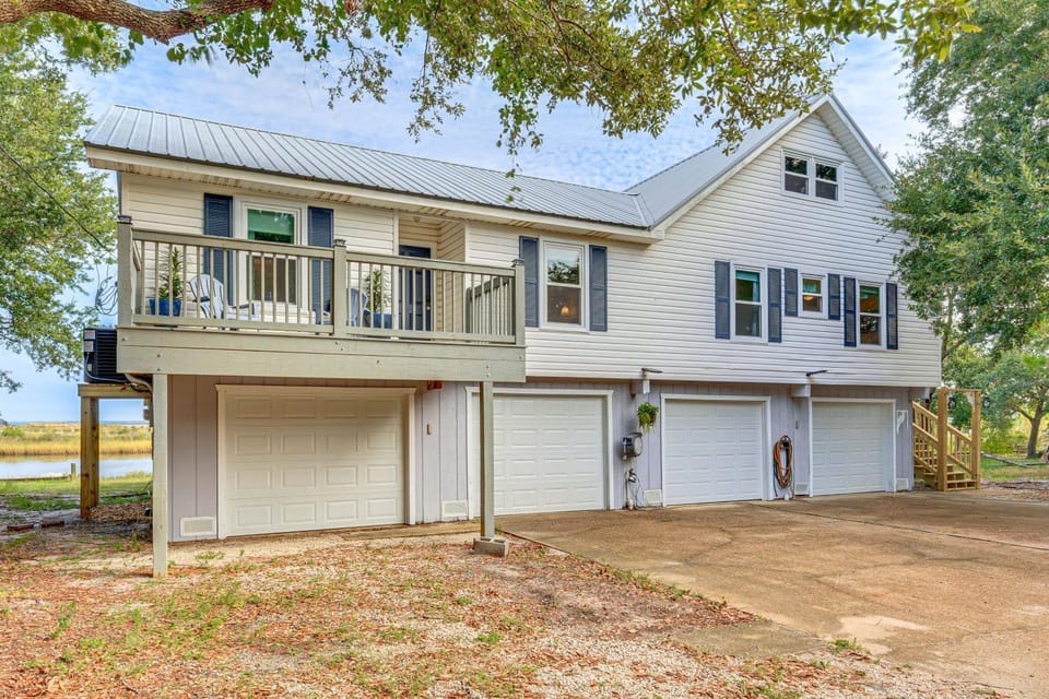 Steps to Gulf: Bayside Dauphin Island Home w/ Dock House in Dauphin Island