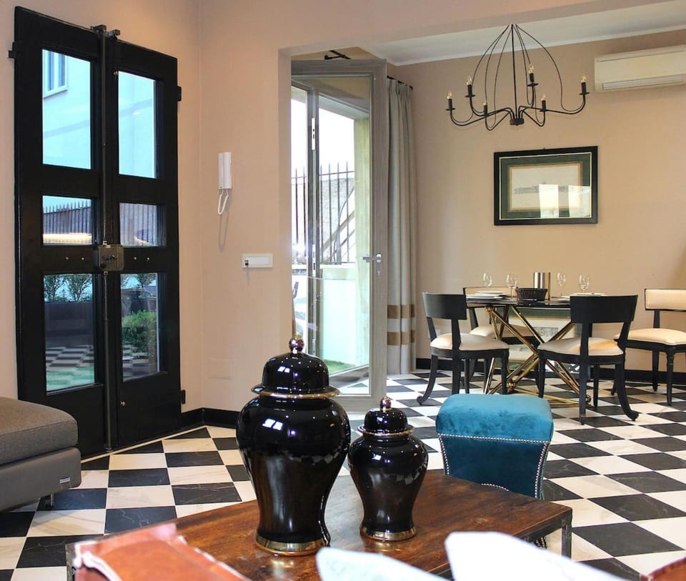 Luxury Space Michelangelo Apartment in Florence