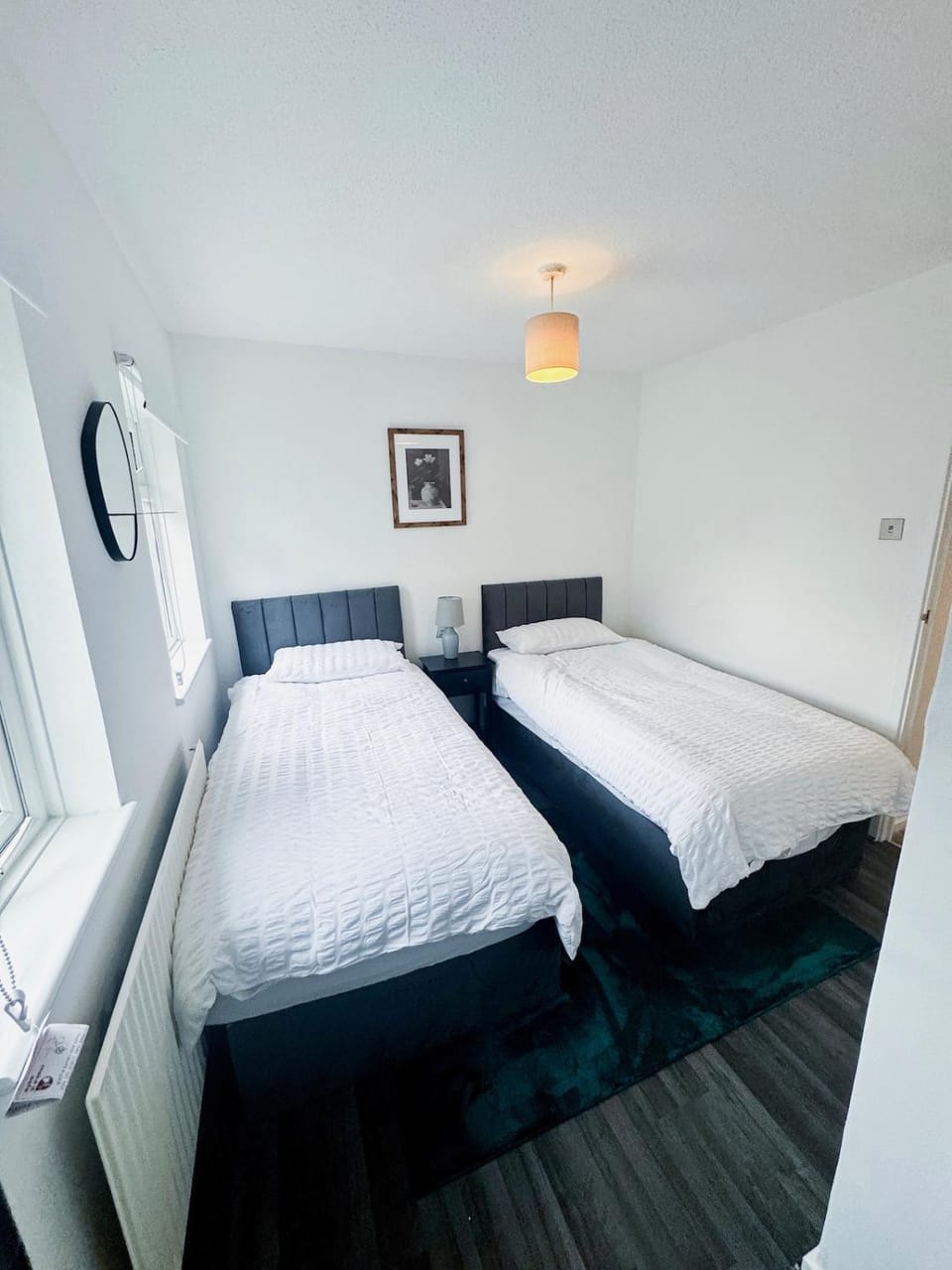 Modern 2-Bed w Parking & Garden House in London