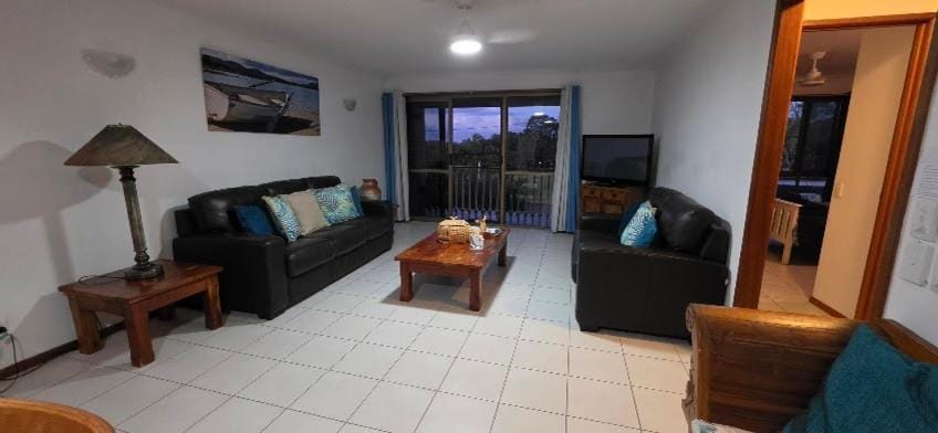 Spacious - Sunrise over the sea Apartment in Hervey Bay