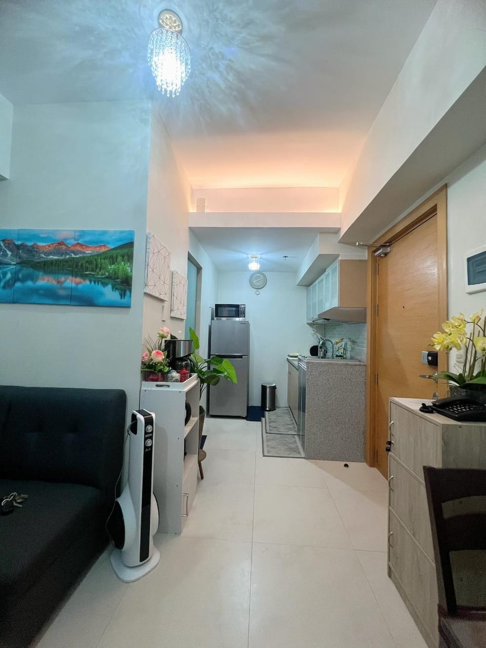 Kitchen or kitchenette, Living room, minibar