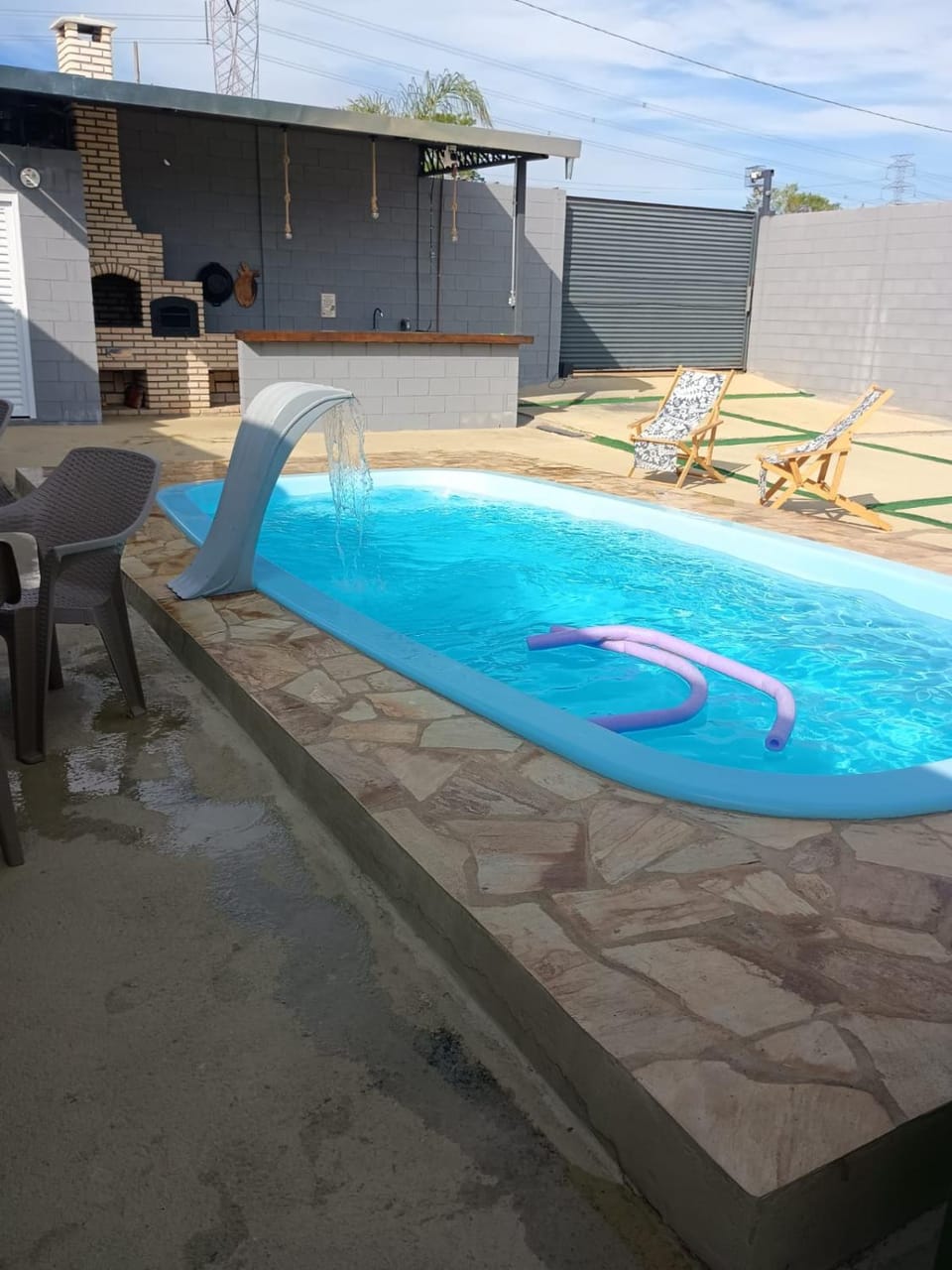Swimming pool