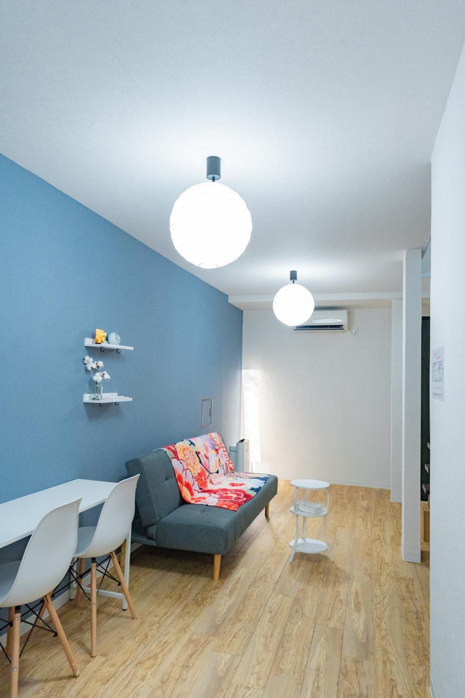Living room, Dining area, air conditioner