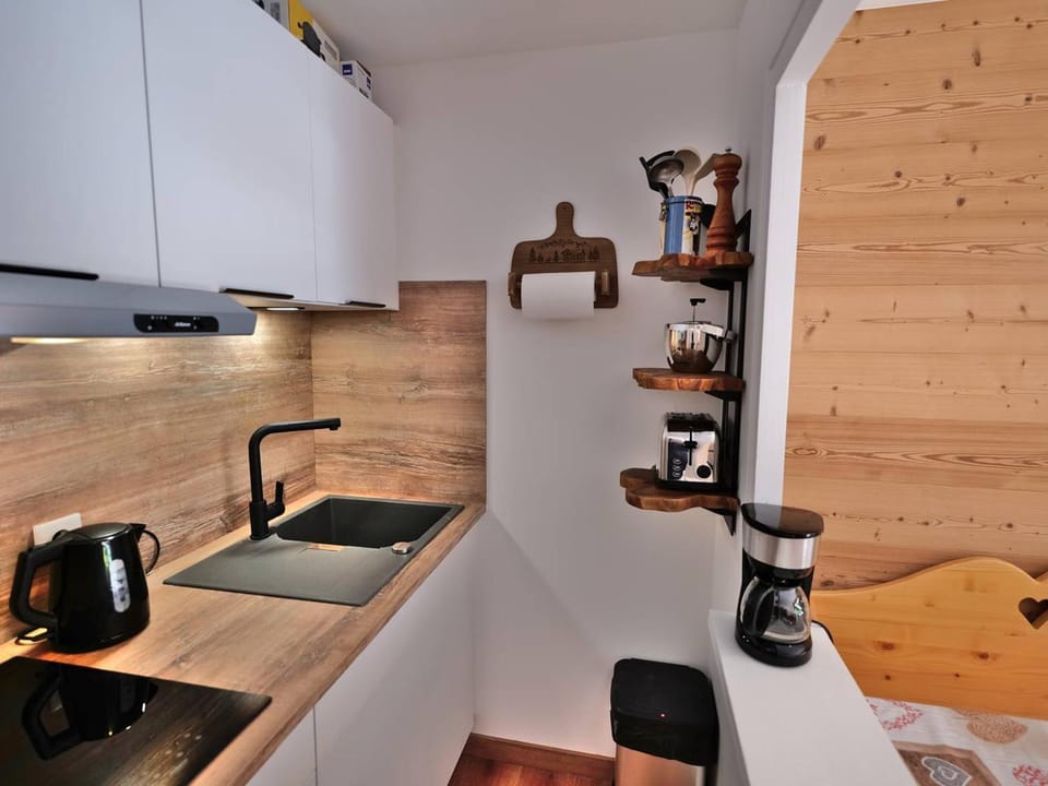 Studio rénové central - 4 pers avec terrasse - Le Grand-Bornand - FR-1-458-259 Apartment in Le Grand-Bornand