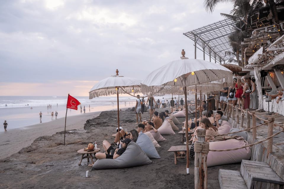 Nightclub / DJ, Beach, Area and facilities