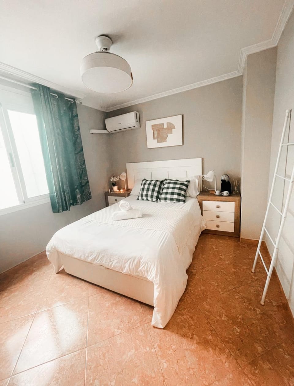 Room in Alicante with shared terrace 8 Agost Bed and Breakfast in Alicante