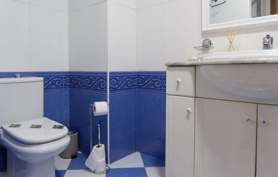 Room in Alicante with shared terrace 8 Agost Bed and Breakfast in Alicante