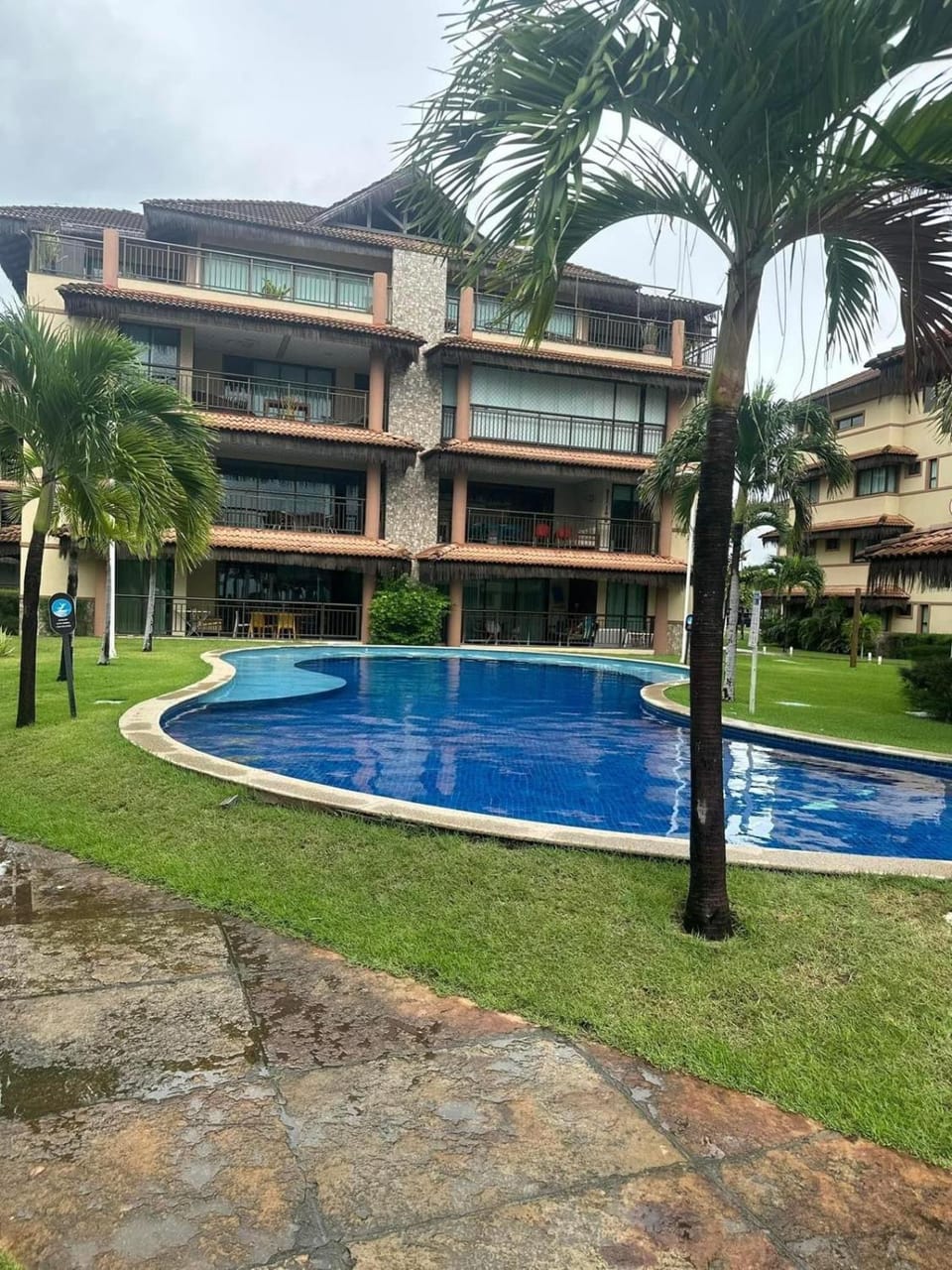 Property building, Day, Natural landscape, Garden, Pool view, Swimming pool
