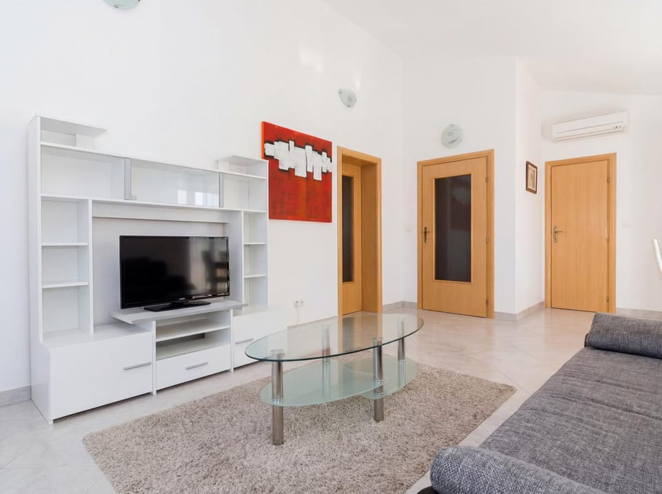 Apartmani Attila Apartment in Okrug Gornji