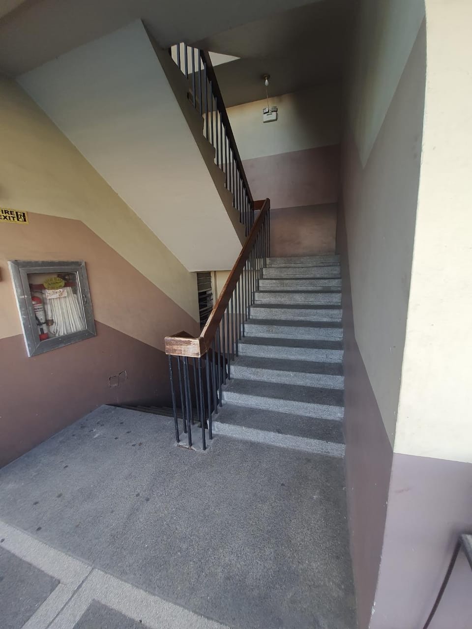 Nemar Building Solo Room w AC Hostel in Pasay