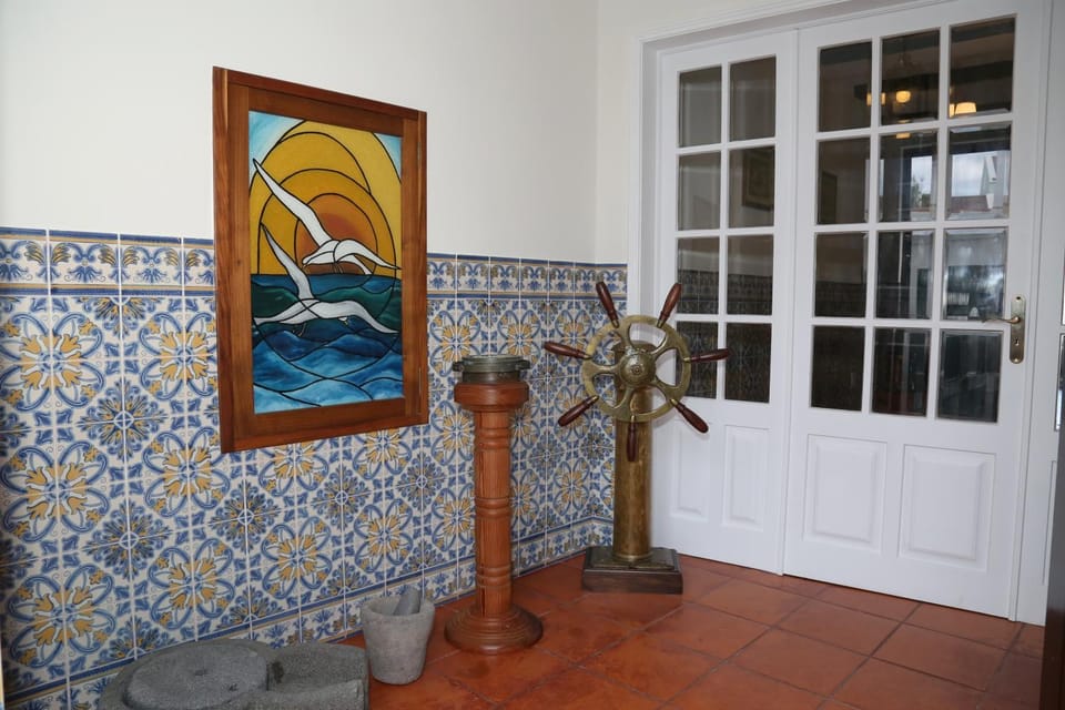 Lobby or reception, Decorative detail