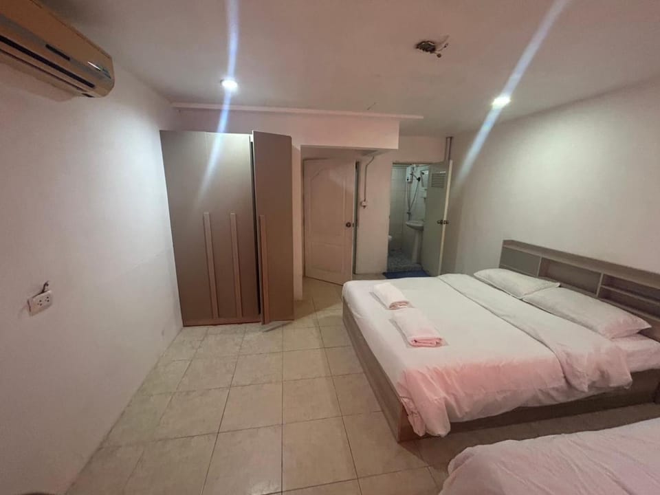 Didim Guest House Patong Bed and Breakfast in Patong
