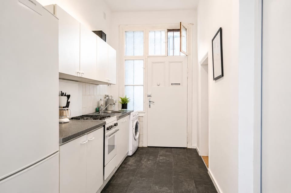 Kitchen or kitchenette, oven, stove
