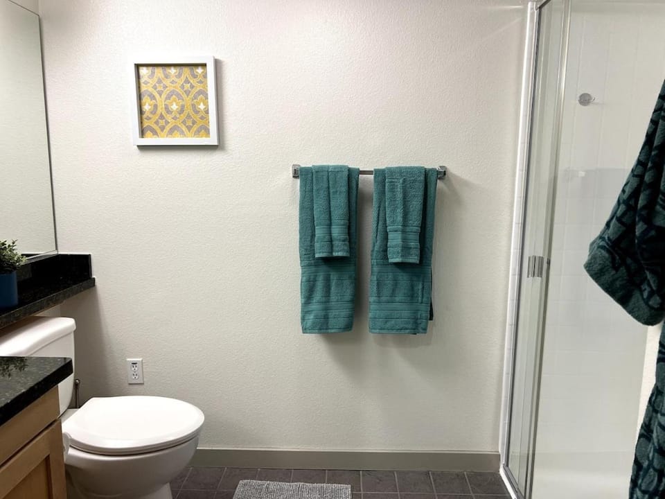 Cozy loft in heart of Santa Monica FREE Parking Apartment in Santa Monica