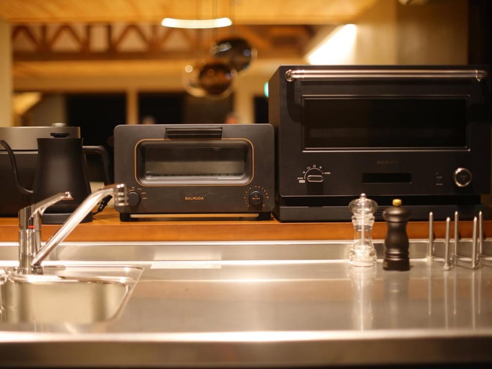 Kitchen or kitchenette, microwave, toaster