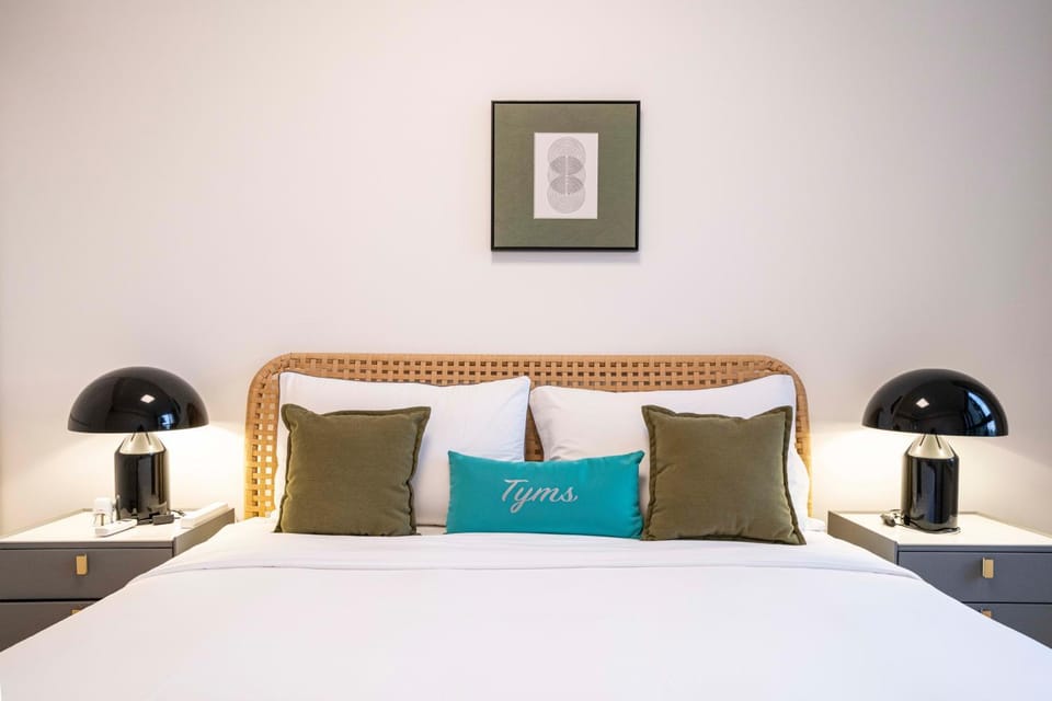 Tyms 1BR APT Hongqiao Yucui Garden Apartment in Shanghai