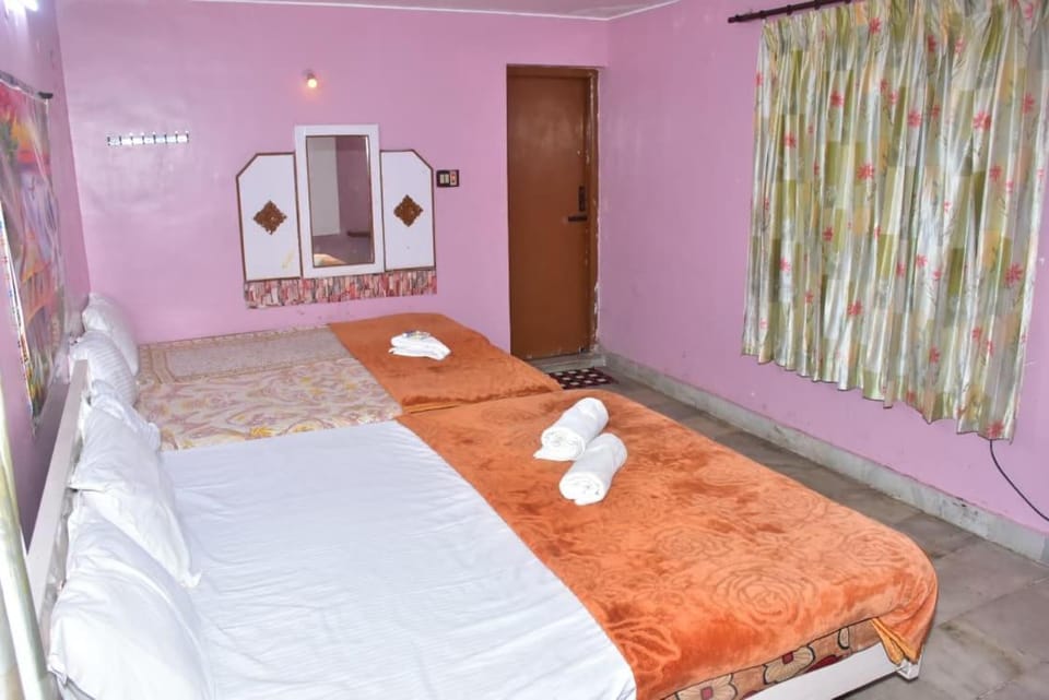 Mookambigai Residency Hotel in Kodaikanal