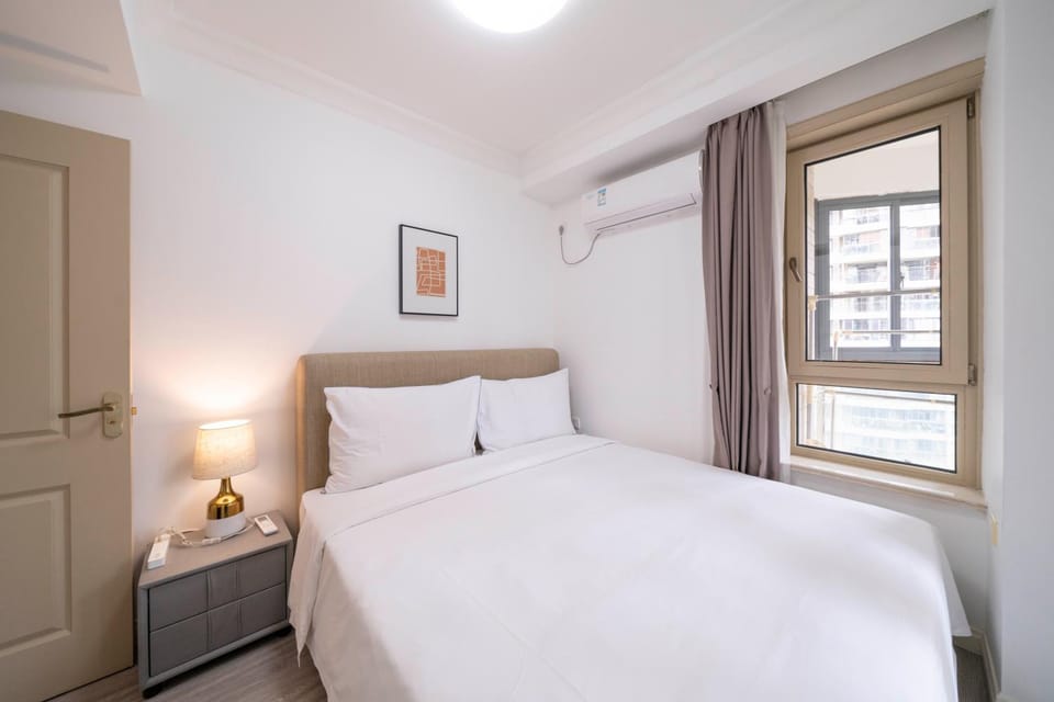 Tyms Stylish 1BR APT Gubei Garden Apartment in Shanghai