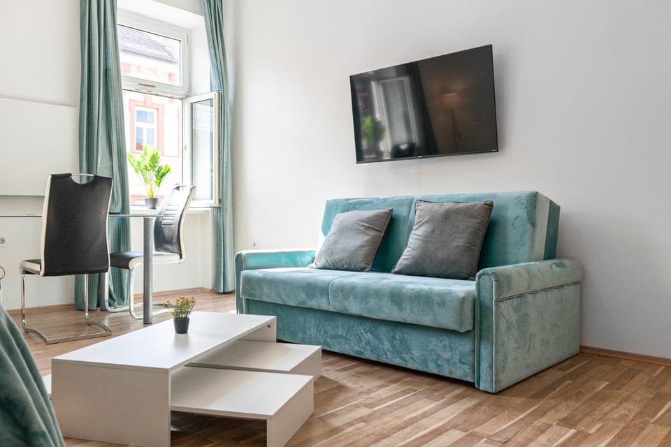 TV and multimedia, Seating area