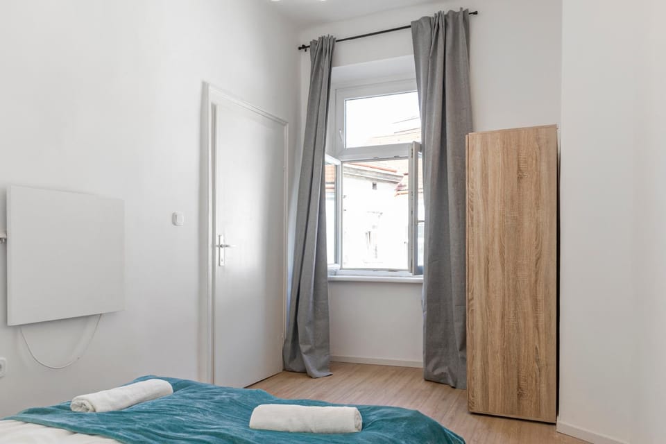 Bed, Bedroom, wardrobe