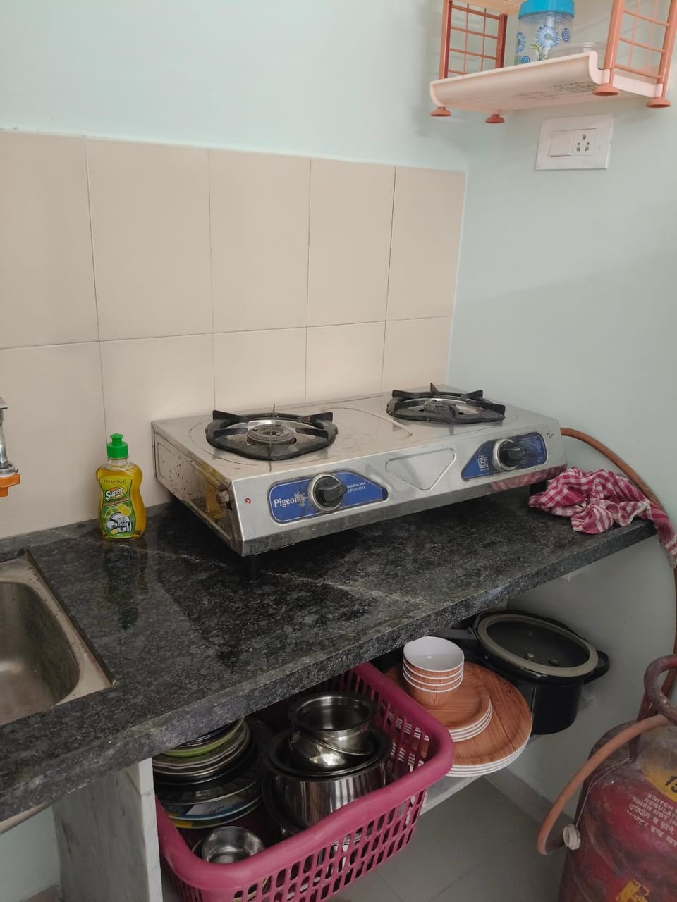 Kitchen or kitchenette
