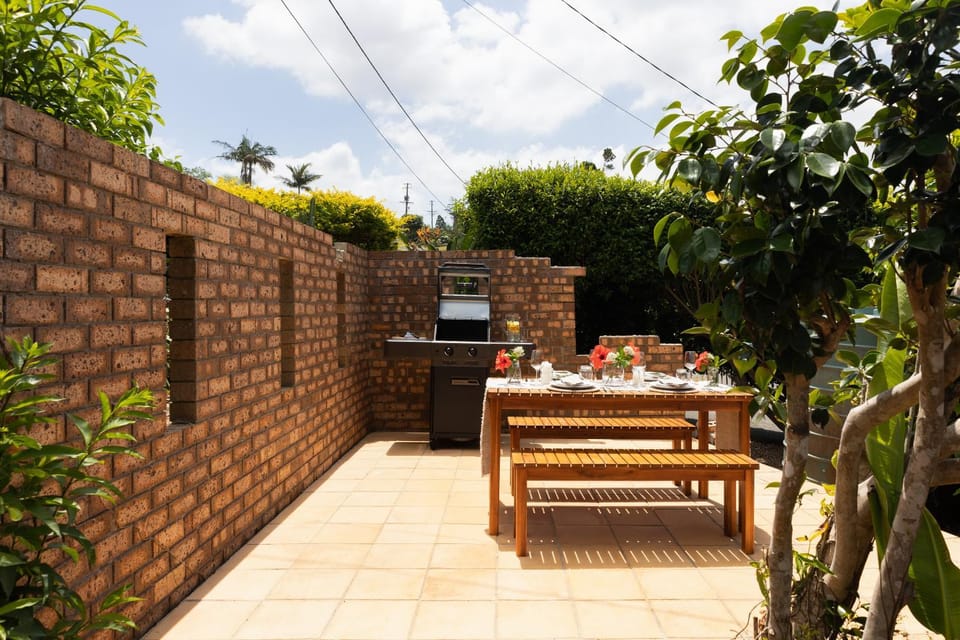Patio, BBQ facilities, Garden