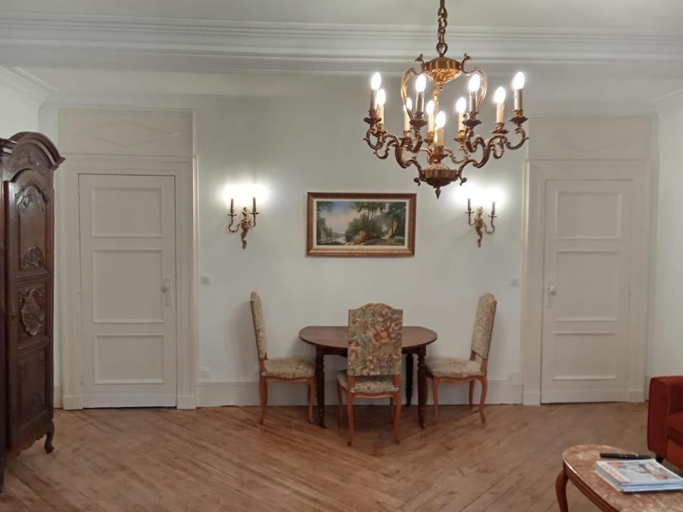 Property building, Living room