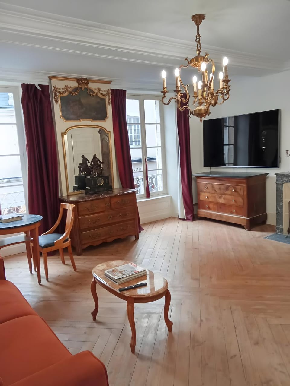 Property building, Living room