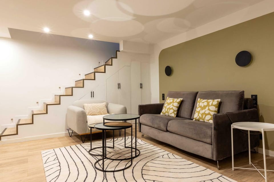 Living room, Seating area