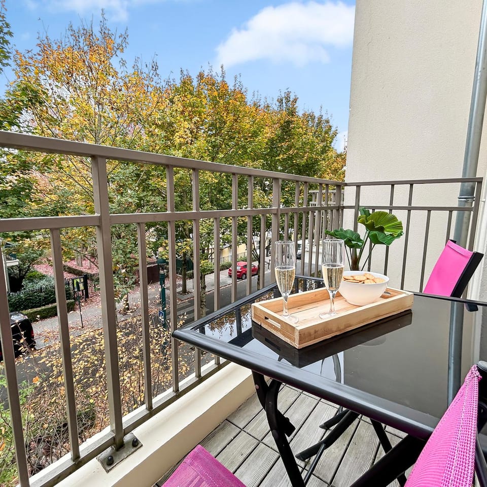 View (from property/room), Balcony/Terrace