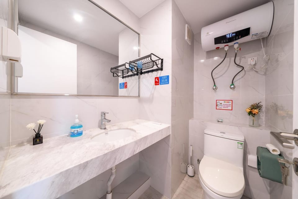 Shower, Toilet, Bathroom