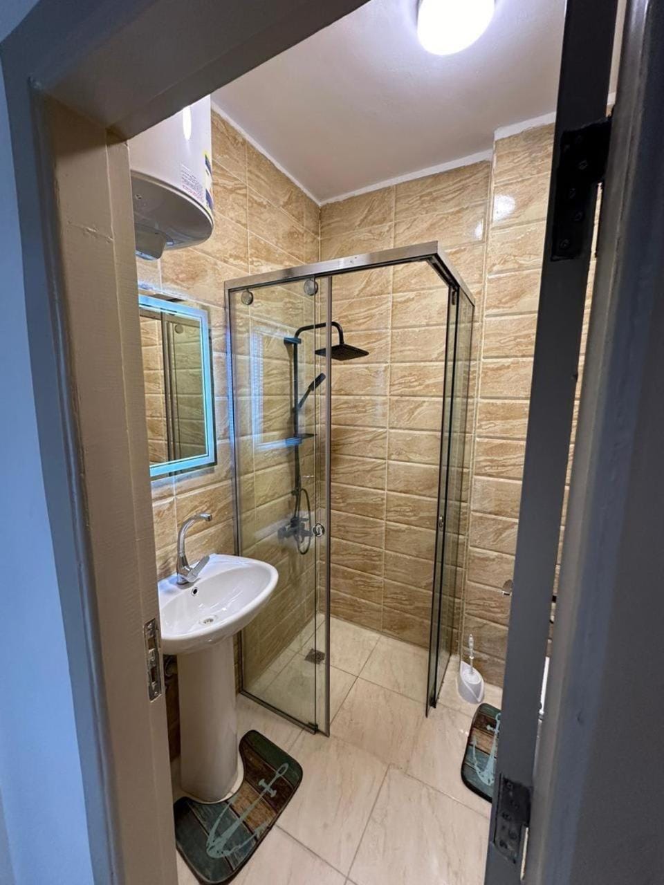Shower, Toilet, Bathroom