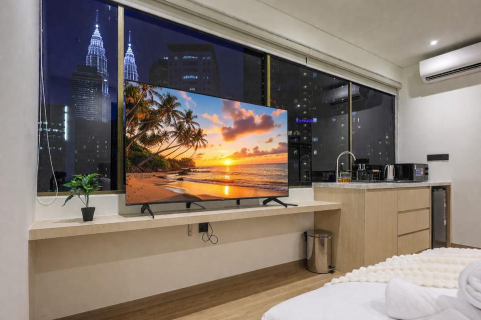 TV and multimedia, Kitchen or kitchenette